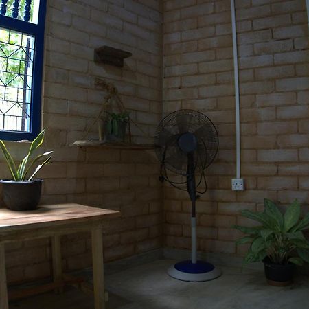 Passionfruit Homestay Matara Esterno foto