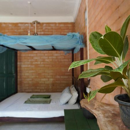 Passionfruit Homestay Matara Esterno foto